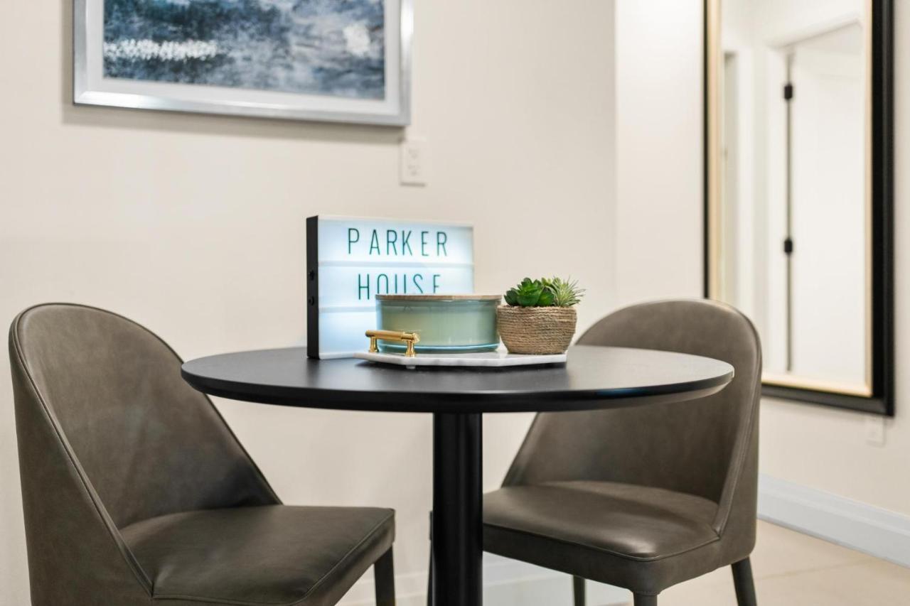 バンクーバー Parker Houseヴィラ エクステリア 写真