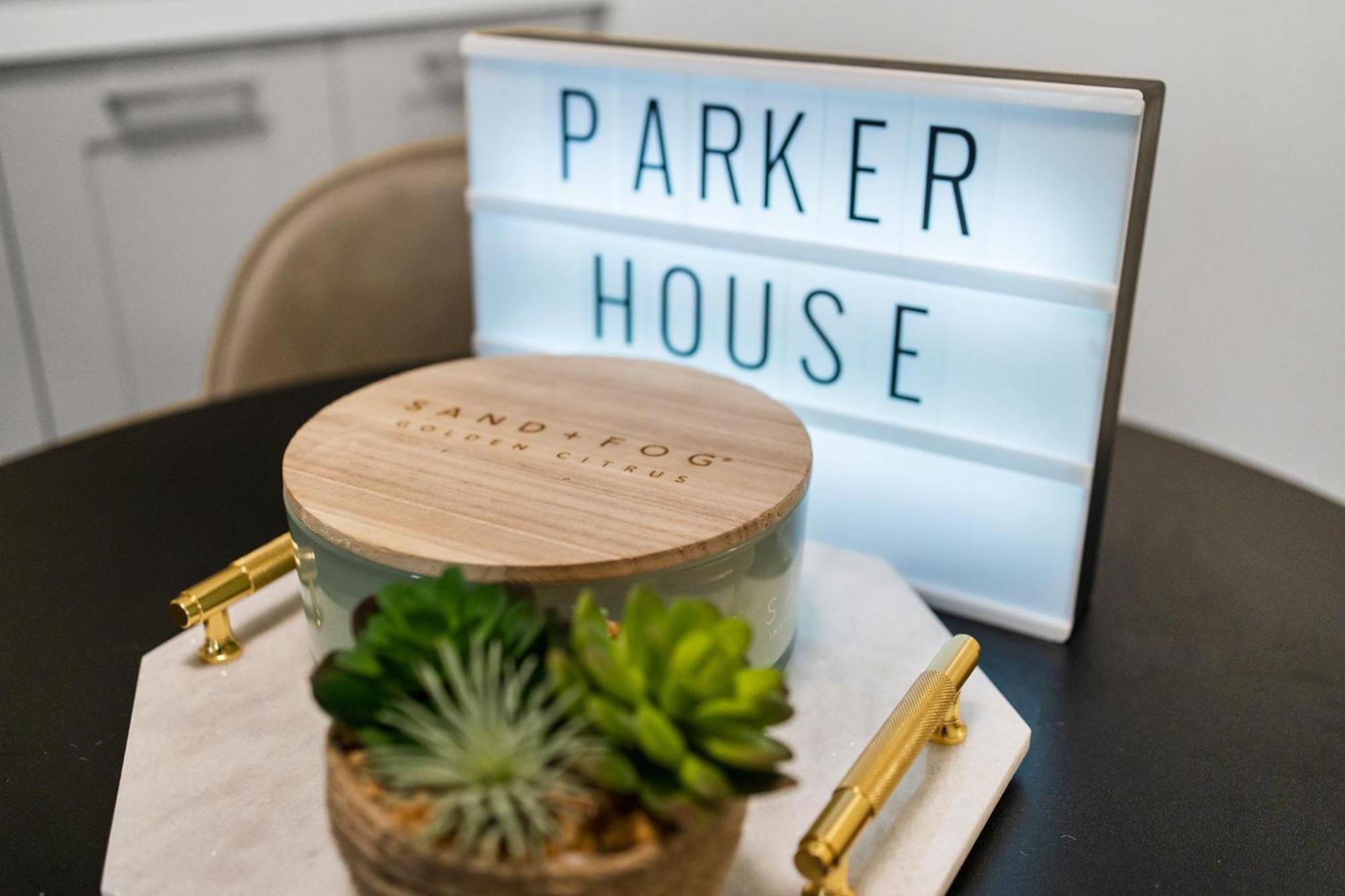 バンクーバー Parker Houseヴィラ エクステリア 写真